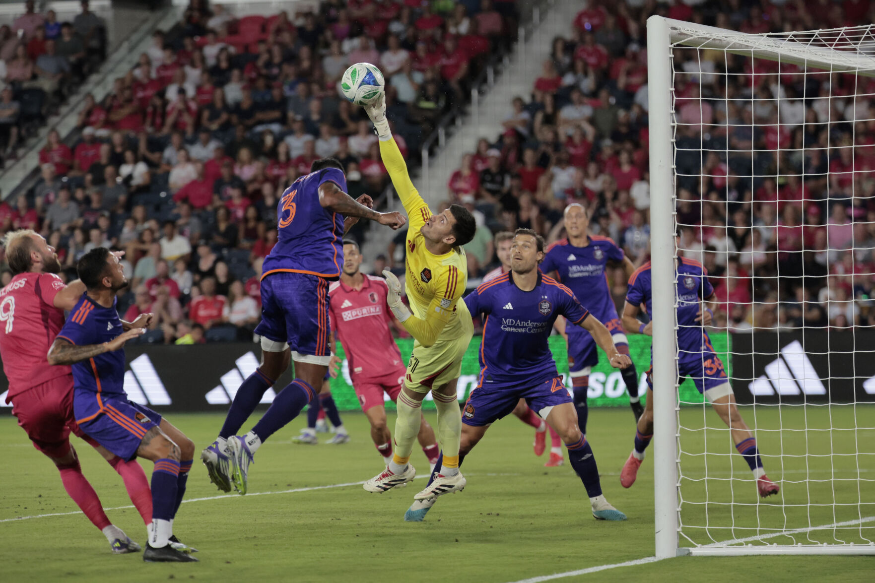 City SC hosts Houston Dynamo